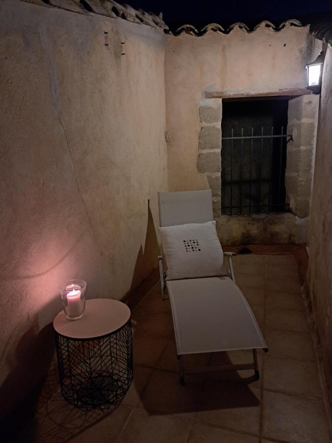 La Maison De Gisele Bed & Breakfast Saint-Victor-des-Oules Bagian luar foto